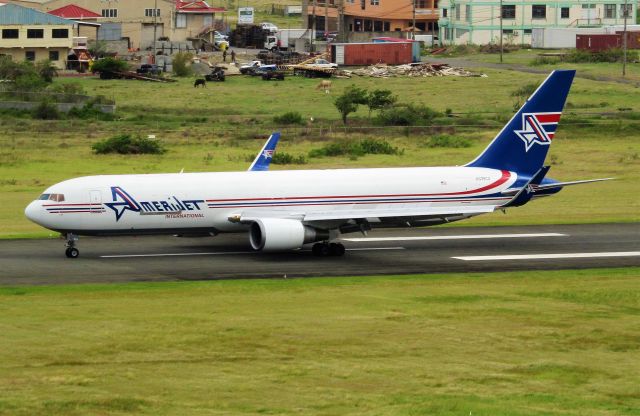 BOEING 767-300 (N378CX)