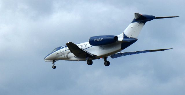 Cessna Citation X (N246JR) - About to touch down is this 2000 Cessna 750 Citation X from the Winter of 2024.