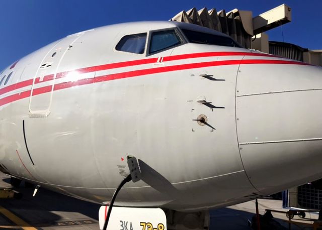 Boeing 737-700 (N915NN) - barry m. goldwater terminal 4 N2 alpha 2 02JAN20 