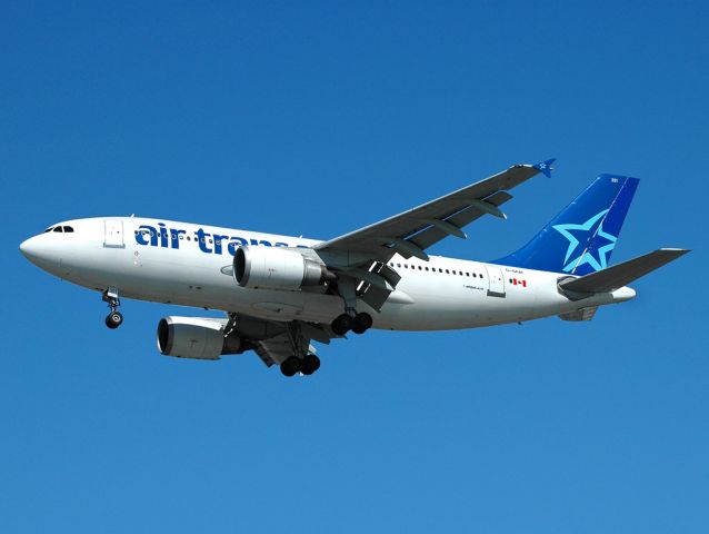 Airbus A310 (C-GFAT)