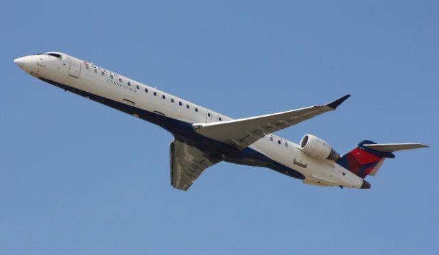 Canadair Regional Jet CRJ-900 (N170PQ)