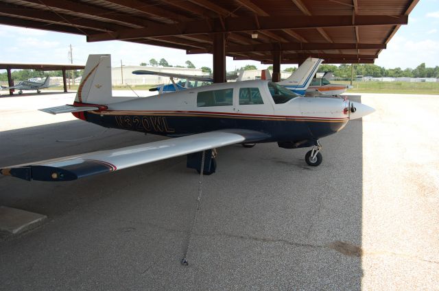 Mooney M-20 (N320WL)