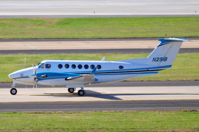 Beechcraft Super King Air 350 (N291B) - Seen at KIAD on 10/7/2010.