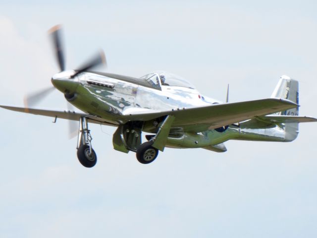 North American P-51 Mustang (N151AM)