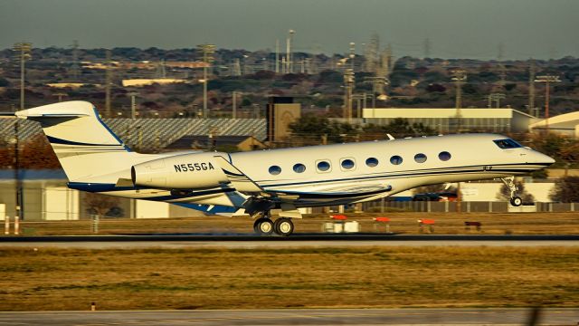 Gulfstream Aerospace Gulfstream G650 (N555GA) - 13R arrival.