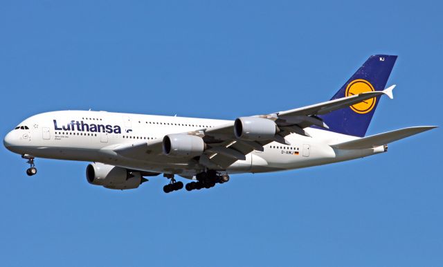 Airbus A380-800 (D-AIMJ)