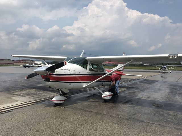 Cessna Skylane (N3026Y) - N3026y