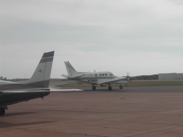 Beechcraft King Air 90 (N769GR)