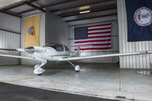 Diamond Star (N309DS) - A picture of the Diamond DA-40. Photo courtesy of Urban Style Studios