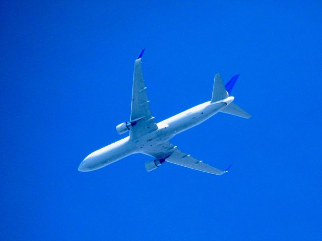 BOEING 767-300 (N652UA) - UAL748 IAH-EWR