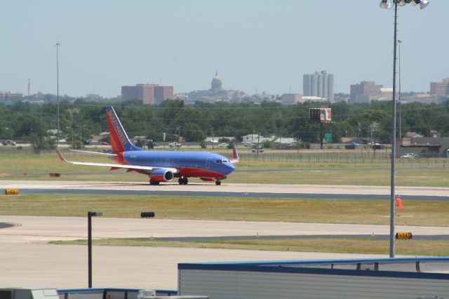 Boeing 737-700 (N245WN)