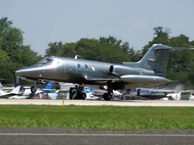 Learjet 24 (HZS3)