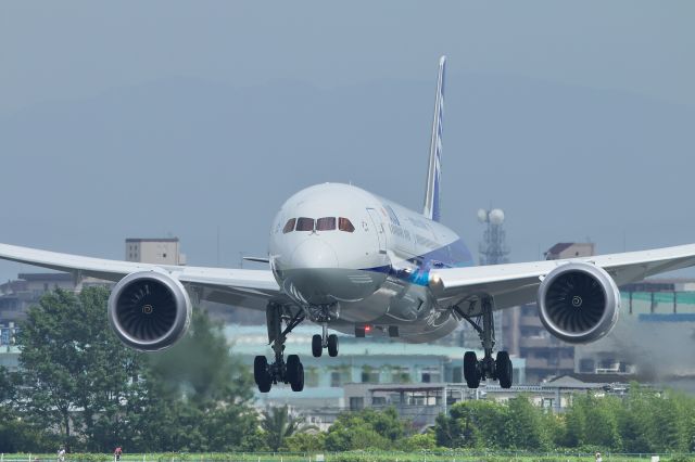 Boeing 787-9 Dreamliner (JA830A)