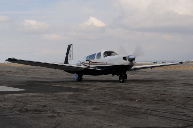 Mooney M-20 Turbo (N557US)