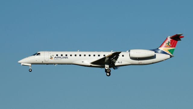 Embraer ERJ-135 (ZS-ALG)