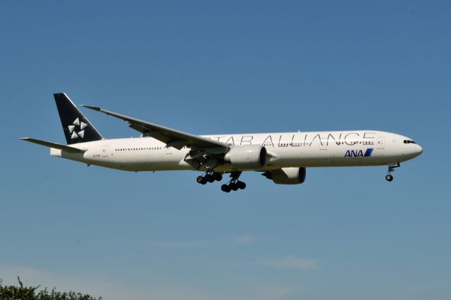 BOEING 777-300 (JA731A) - 2015/7/14