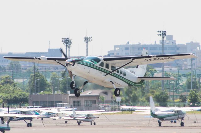 Cessna Caravan (JA889E)