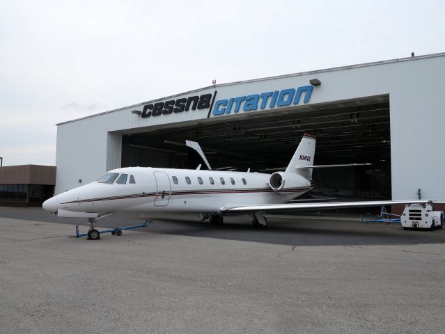 Cessna Citation Sovereign (N341QS) - Very qualified people at the Citation Service Center.