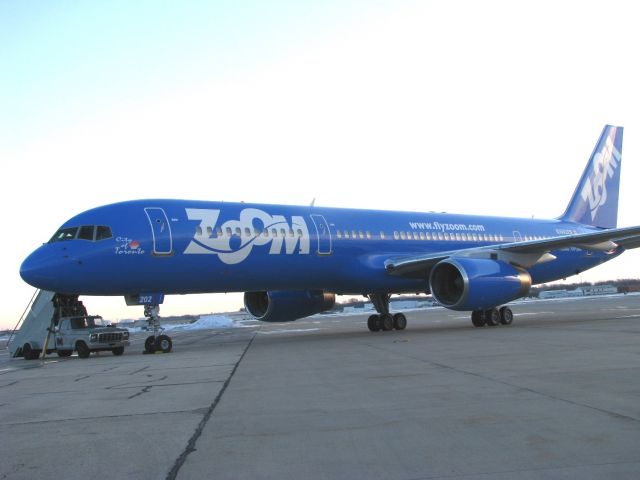 Boeing 757-200 (N753NA) - Visitor from the great north at RFD