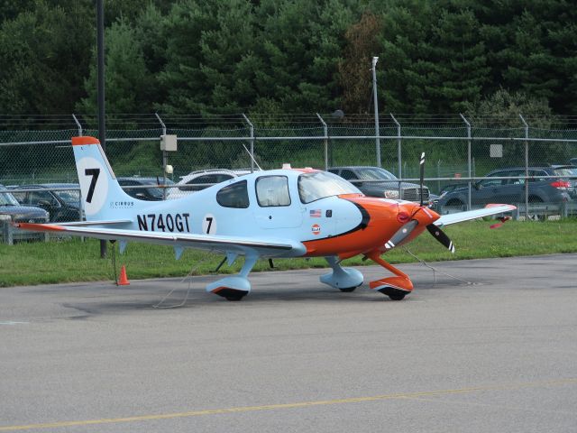 Cirrus SR-22 (N740GT)