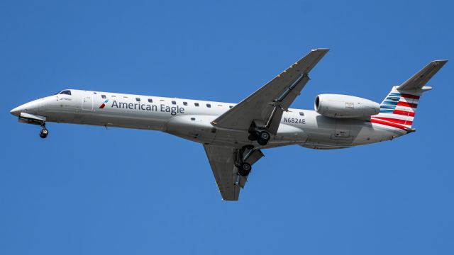 Embraer ERJ-145 (N682AE) - As the years go by, these are quickly becoming more and more uncommon over the XR variants. Def cherishing each one I catch!