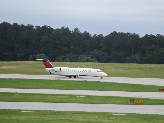 Canadair Regional Jet CRJ-200 (N8970D)