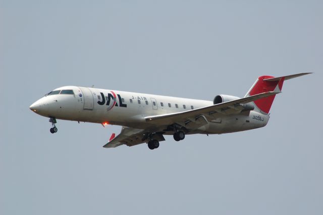 Canadair Regional Jet CRJ-200 (JA206J) - 2013-05-27