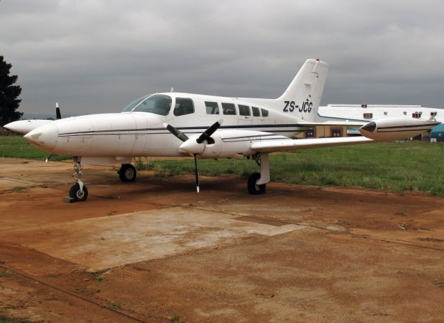 Cessna 402 (ZS-JCG)