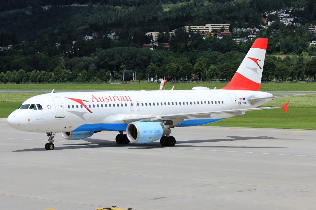 Airbus A320 (OE-LBI)