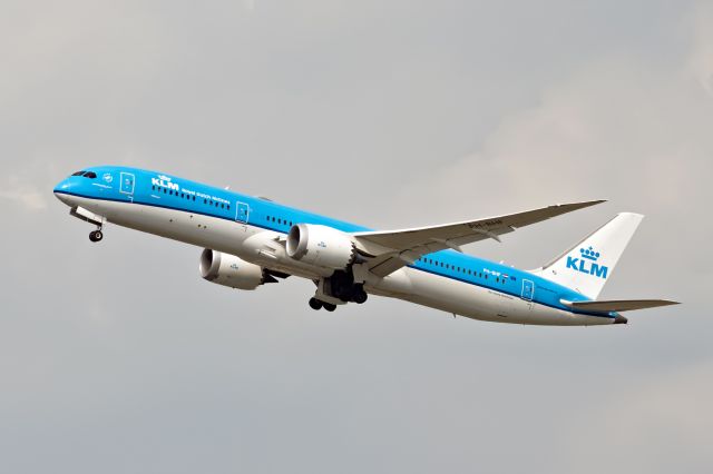 Boeing 787-9 Dreamliner (PH-BHF)