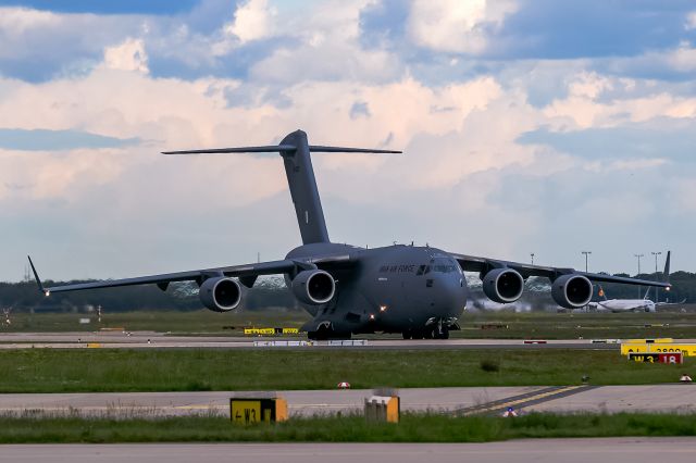 Boeing Globemaster III (CB8007)