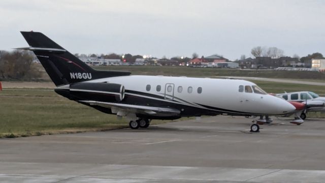 Hawker 800 (N18GU)