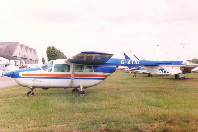 Cessna Super Skymaster (G-ATID) - Seen here in Jul-95.br /br /Transferred to Spain 7-Jul-97 as EC-HEQ.br /Written off 14-Apr-04 in mid-air collision near Perpignan, France.