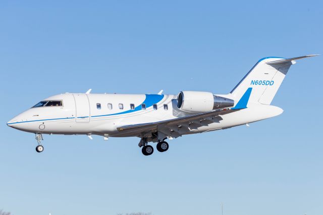 Canadair Challenger (N605DD)