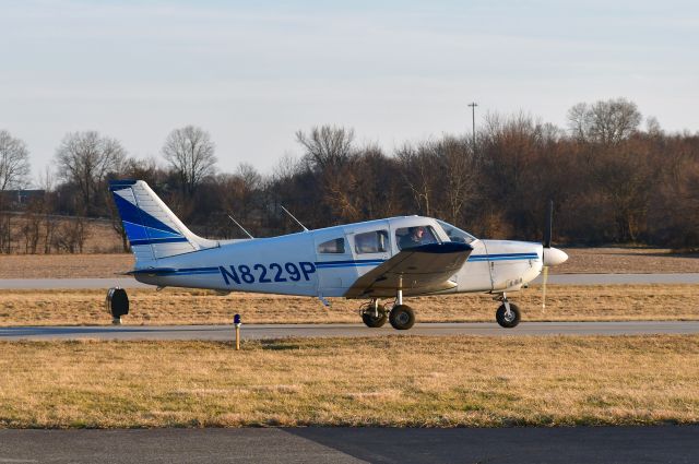 Piper Cherokee (N8229P) - Piper PA-28-181 N8229P in Greene County Airport in Xenia, OH