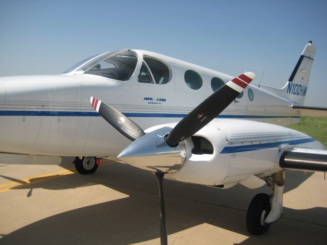 Cessna 340 (N100HM)