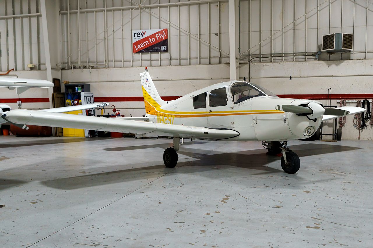 Piper Cherokee (N1429T)