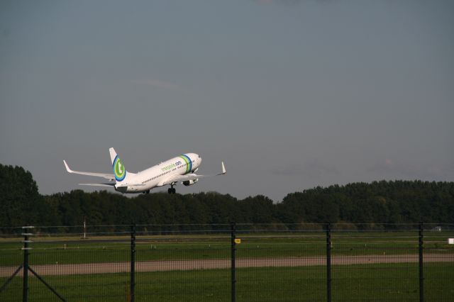 Boeing 737-800 (PH-HSC)