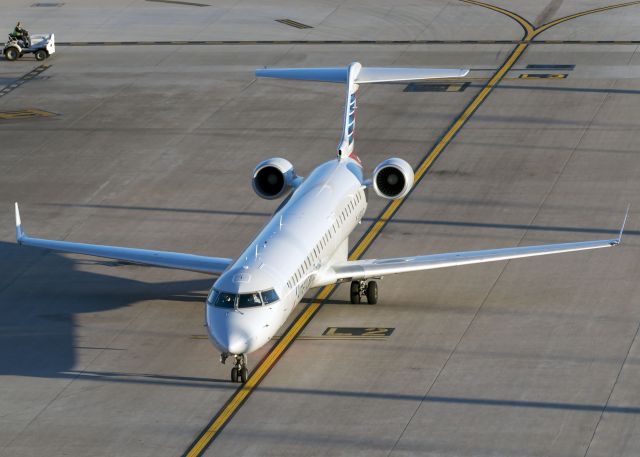 Canadair Regional Jet CRJ-900 (N930LR)