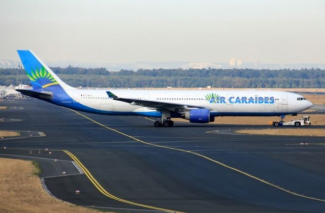 Airbus A330-300 (F-ORLY)