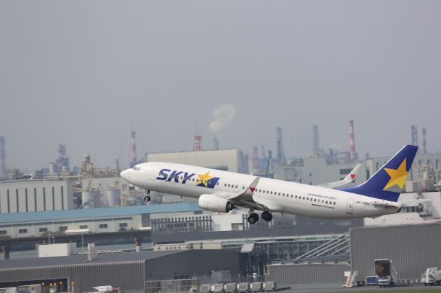 Boeing 737-800 (JA73NH)