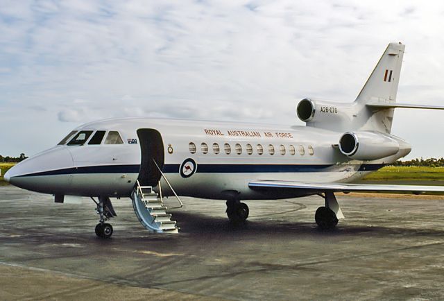 A26070 — - AUSTRALIA - AIR FORCE - DASSAULT FALCON 900 - REG : A26-070 (CN 70) - WEST BEACH ADELAIDE SA. AUSTRALIA - YPAD (9/8/1992) 35MM SLIDE SCANNED WITH A EPSON PERFECTION V700 FLATBED SCANNER.