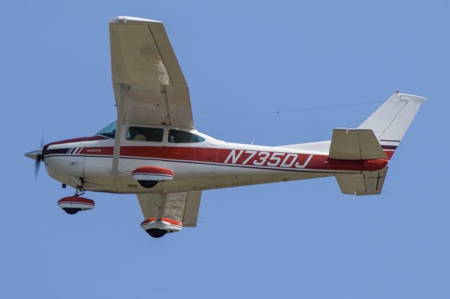 Cessna Skylane (N735DJ)