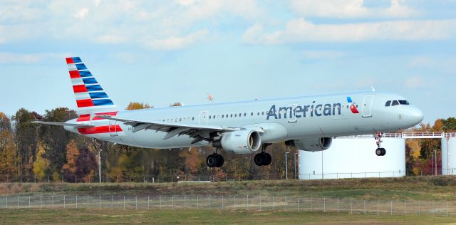 Airbus A321 (N182UW) - 11/24/16