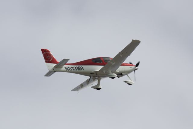 Cirrus SR-22 (N313MH)