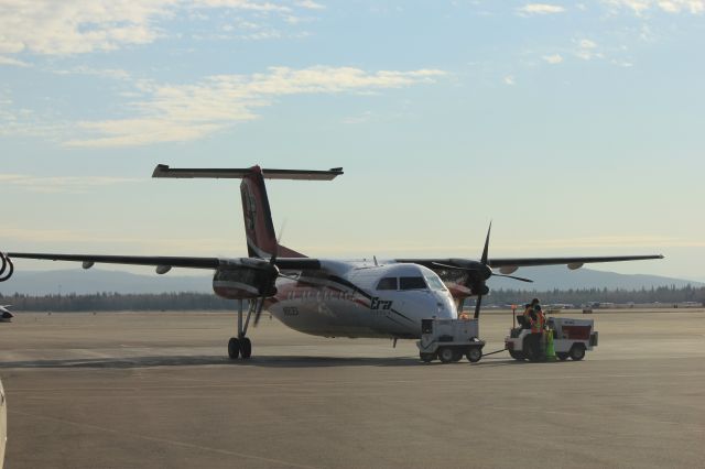 de Havilland Dash 8-100 (N883EA) - Dash-8 enginge start.