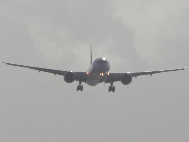 BOEING 777-300ER (F-GSQE)