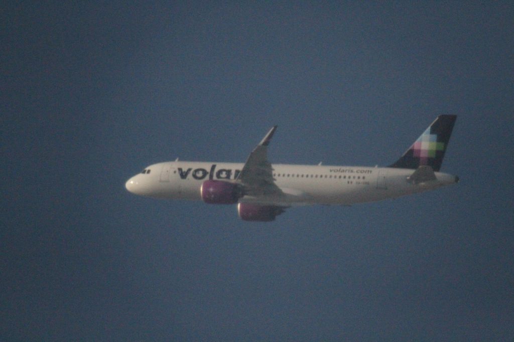 Airbus A320 (XA-VRQ) - DEPARTURE FROM 27 MMTJ