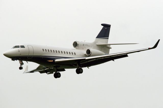 Dassault Falcon 7X (M-ROLL)