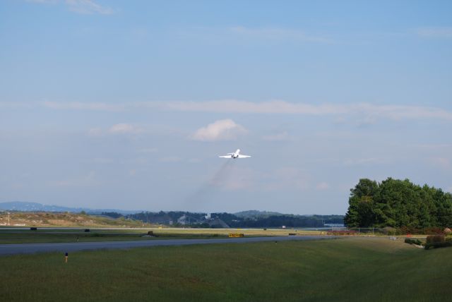 — — - GIII launching out of RYY on a maintenance flight.